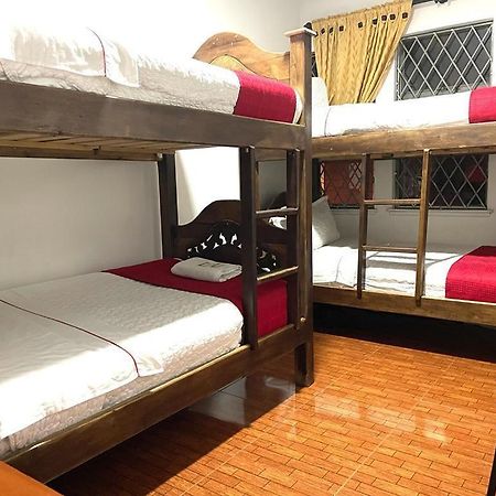 Hostal Internacional Bogotá Esterno foto