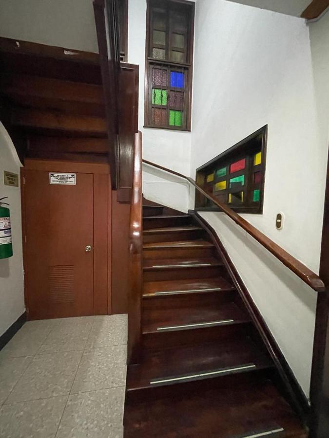 Hostal Internacional Bogotá Esterno foto
