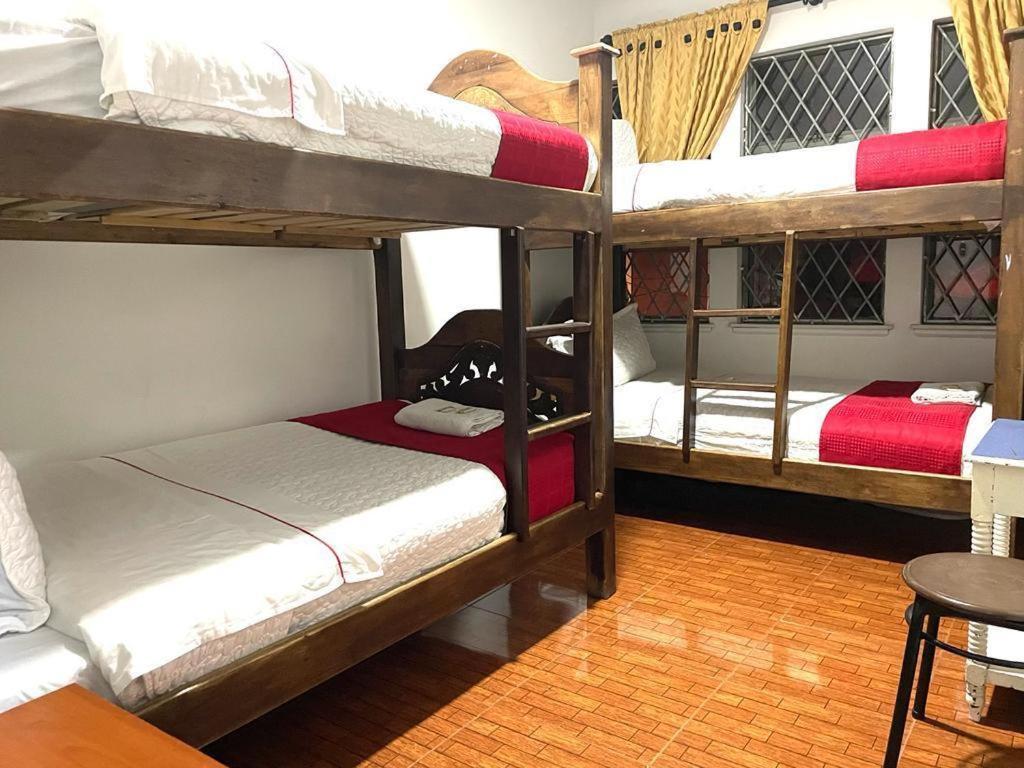 Hostal Internacional Bogotá Esterno foto