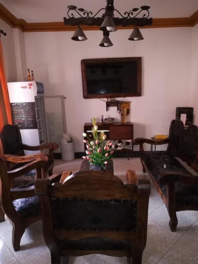 Hostal Internacional Bogotá Esterno foto